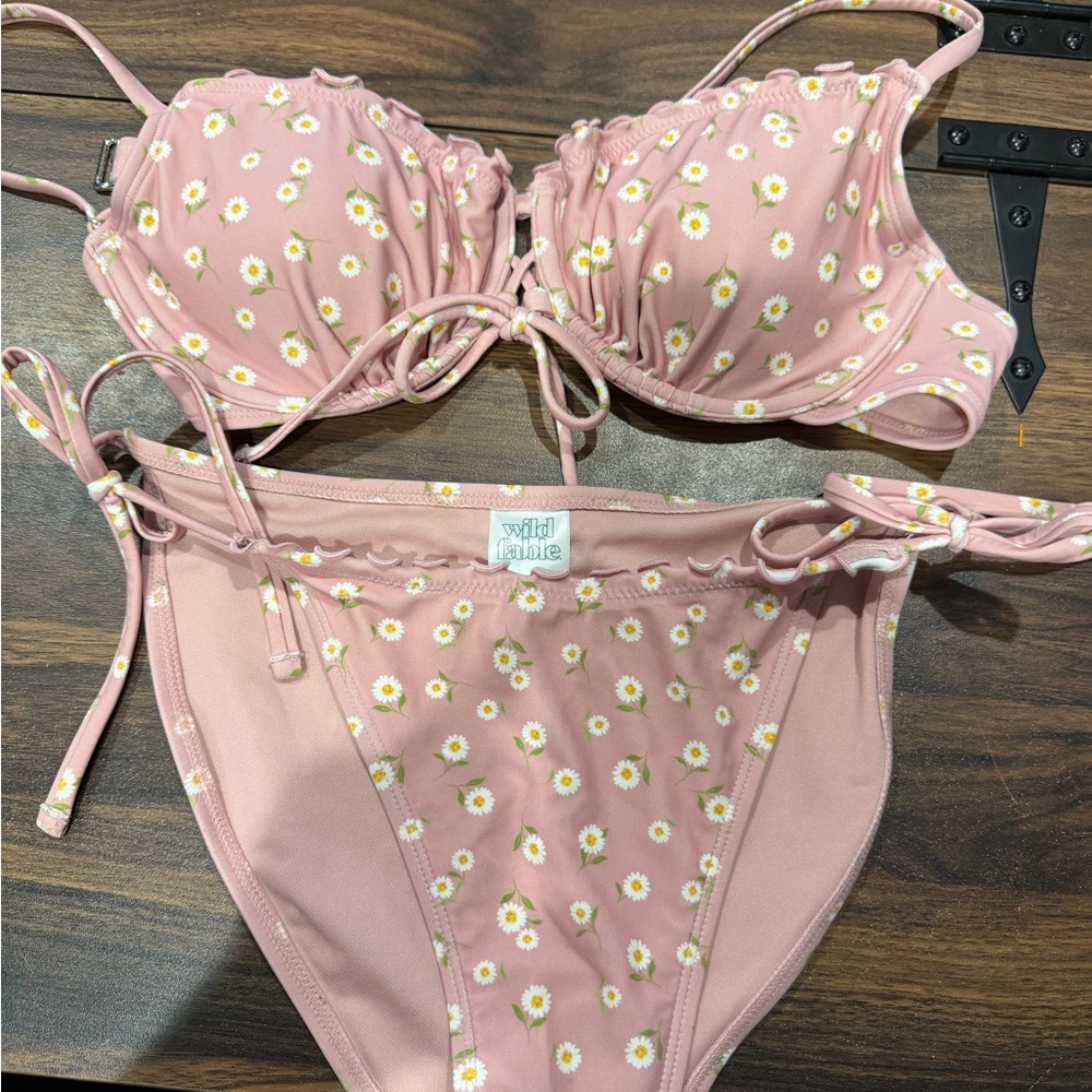 Wild Fable Pink Daisy Bikini